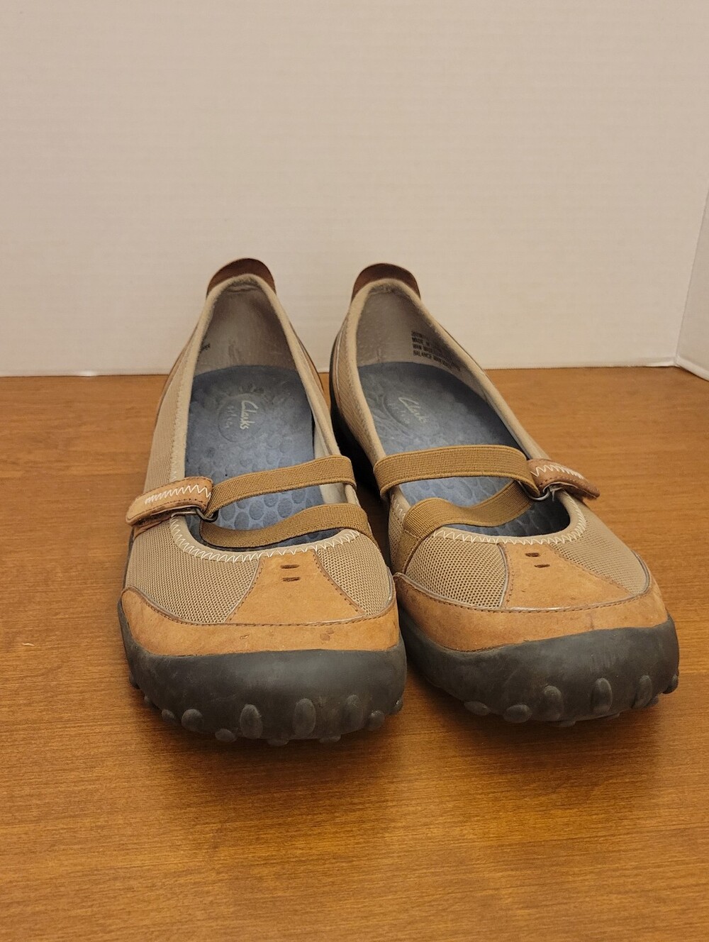 Clarks Privo Women's Tan and Brown Mary Jane Flat, Size 10M